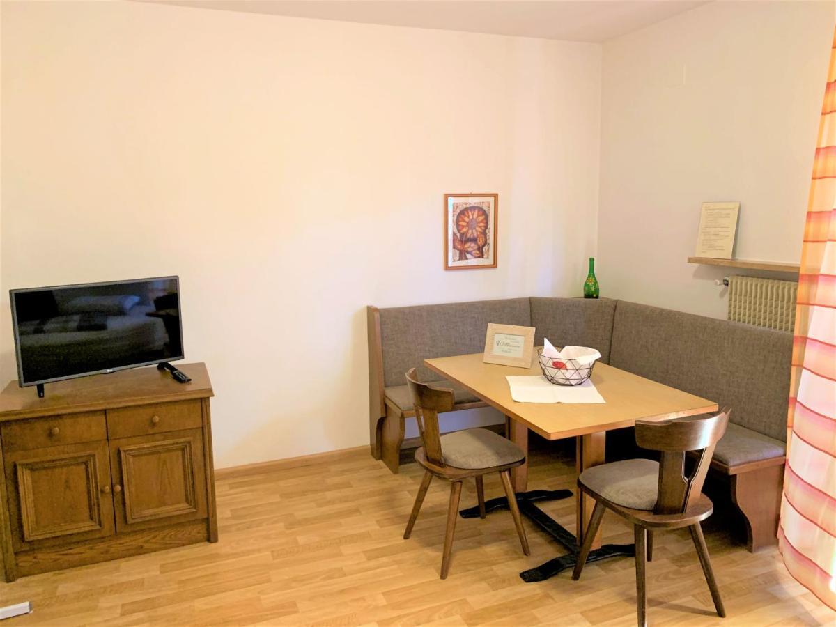 Haus Sankt Peter Apartment Lana Ngoại thất bức ảnh